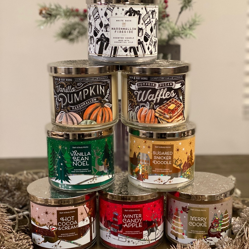 Bath & Body Works/White Barn 3 Wick Candle 14.5oz